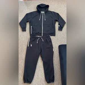 Charlotte Hornets Jordan Brand Men's NBA Showtime Hoodie Full-Zip Jacket & Pants